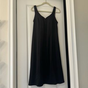 Travelsmith 36B built in bra dress with padded adjustable straps